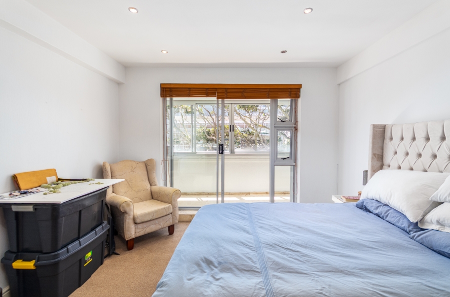 2 Bedroom Property for Sale in Sea Point Western Cape